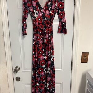 Chic Floral Maxi Dress - Black, Red, and Pink